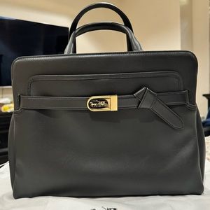 Coach Tate Caryall 38